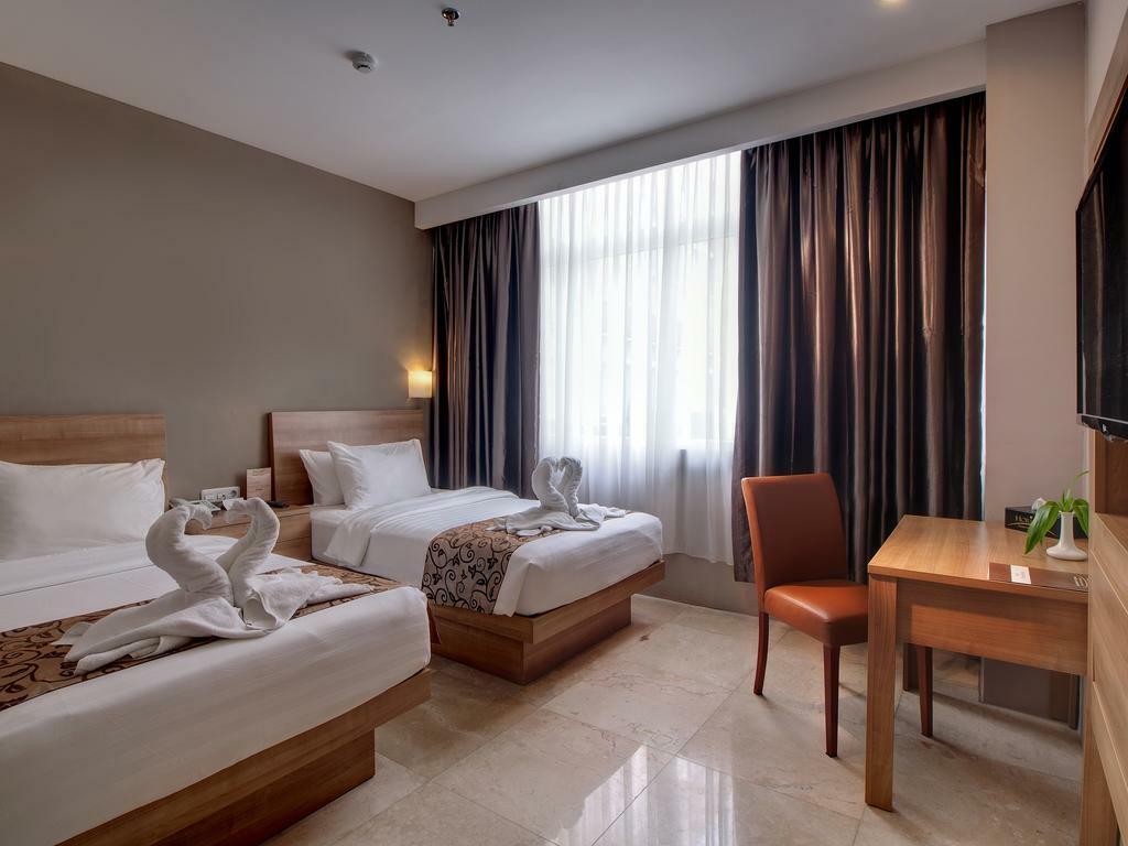 Horison Hotel Pematang Siantar Exterior foto
